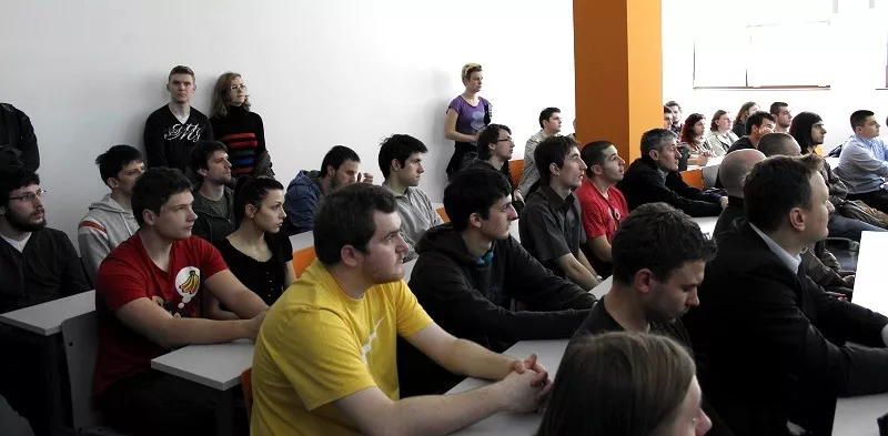 are-you-a-student-want-to-learn-about-java-0